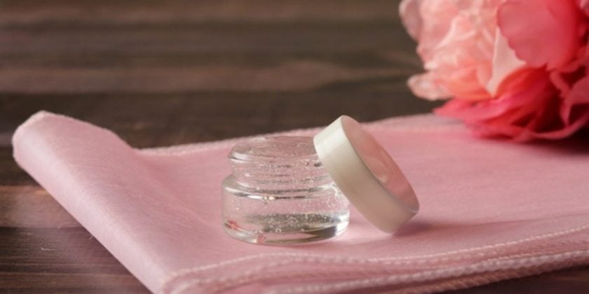 DIY Rose and Hyaluronic Acid Face Serum